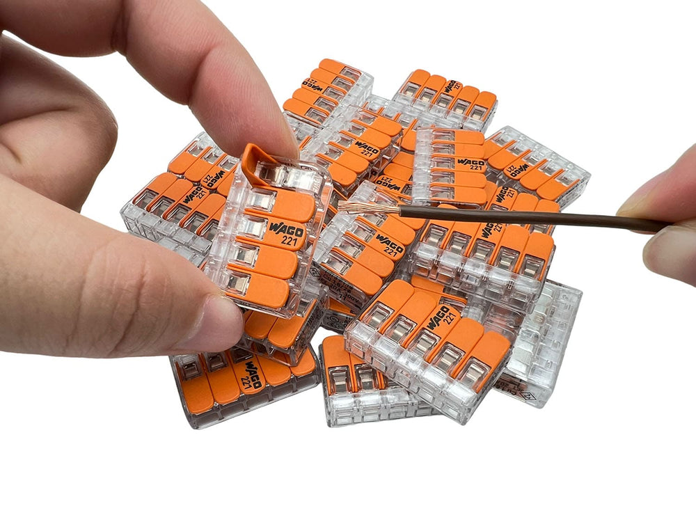 How much Length to strip on WAGO Connectors